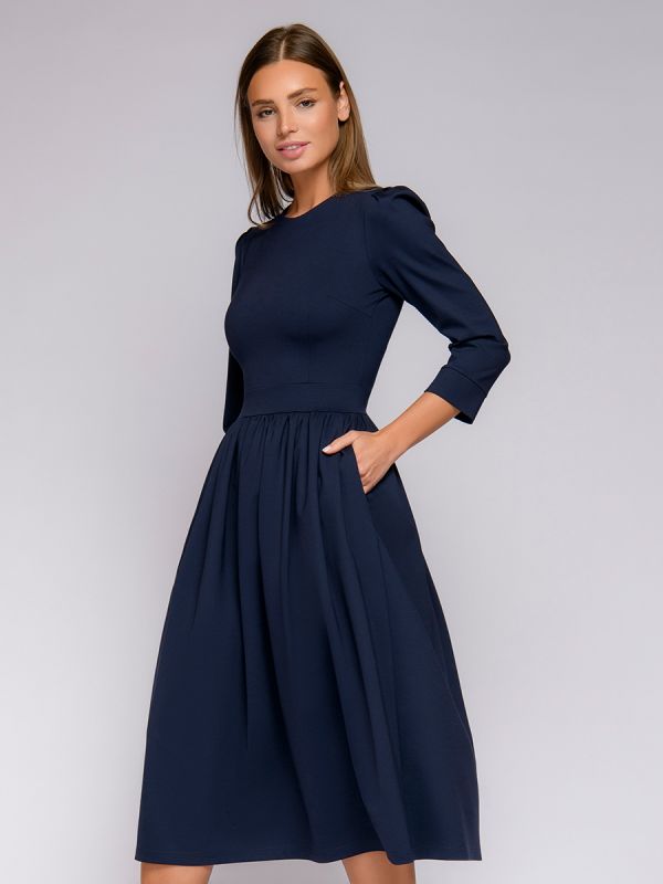 Blue midi length dress with 3/4 sleeves