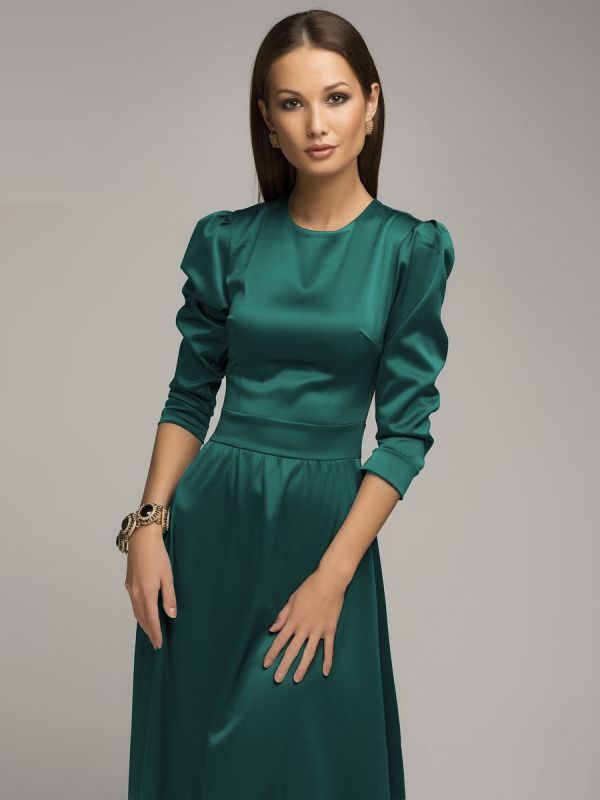 Emerald maxi dress with 3/4 sleeve