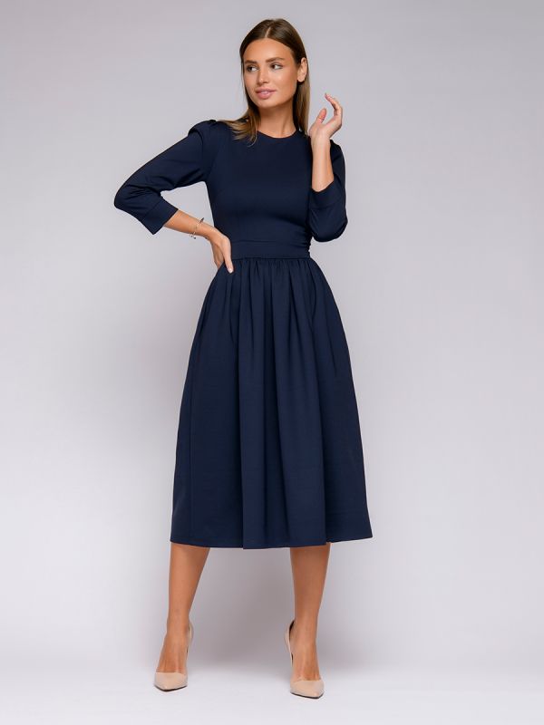 Blue midi length dress with 3/4 sleeves