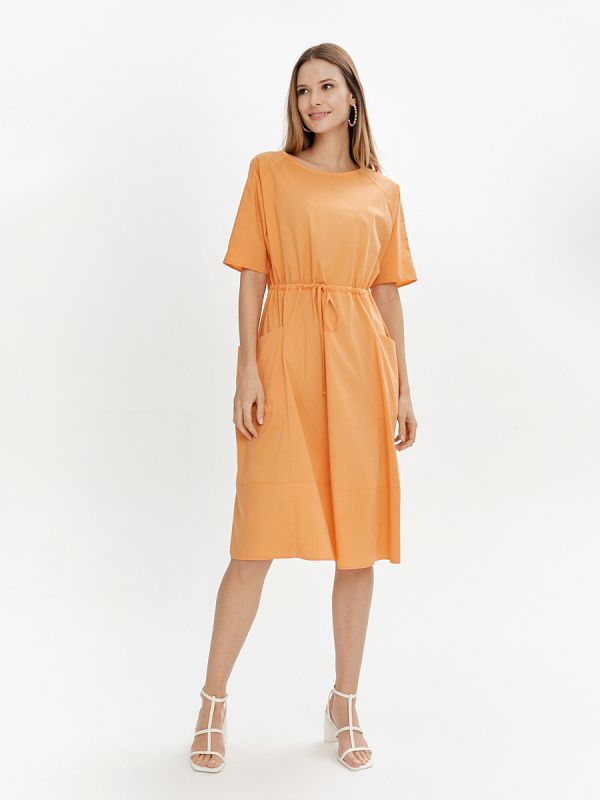 Yellow midi length dress with short sleeves and pockets