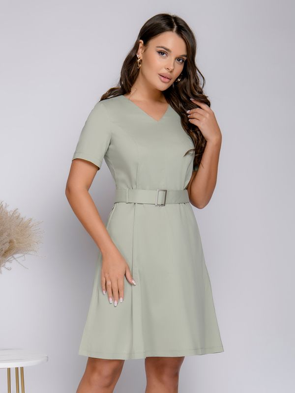 Pistachio color dress with short sleeves and a belt