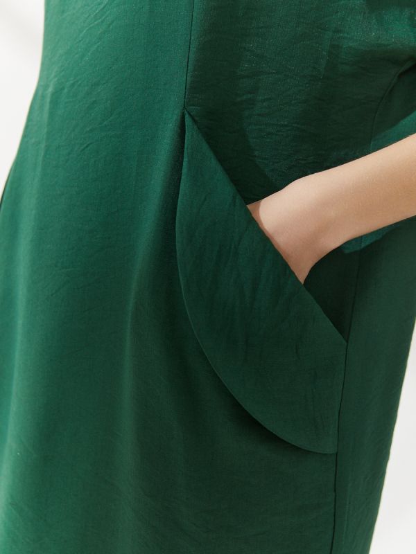 Dark green mini length dress with short sleeves and pockets