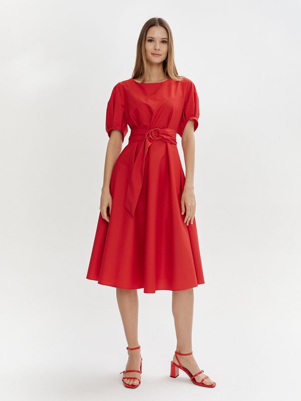 Red midi length dress with voluminous sleeves and waistband