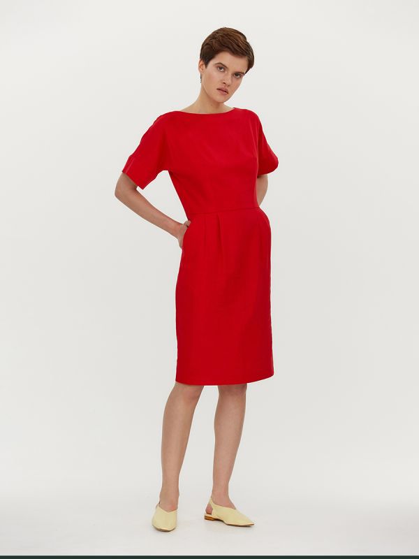 Red mini length dress with short sleeves and pockets