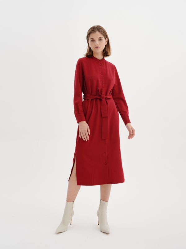 Midi length burgundy dress with slits on the sides and belt