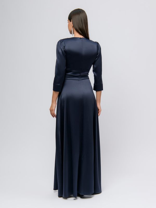 Blue maxi length dress with 3/4 sleeve