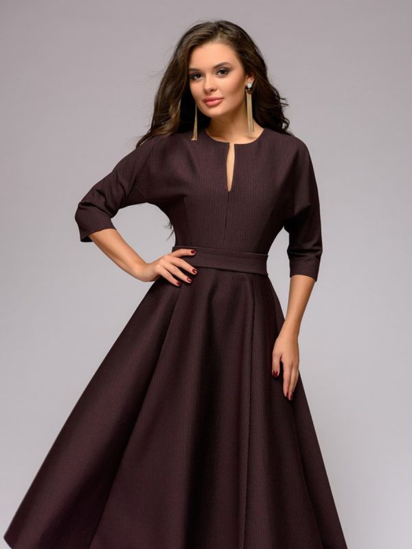 Wine-colored midi length dress with batwing sleeves