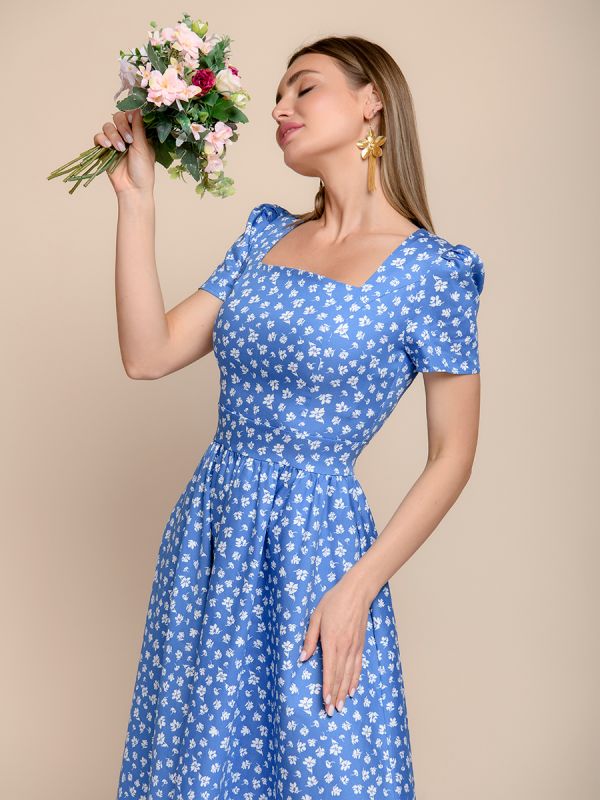 Retro blue floral midi length dress with floral print