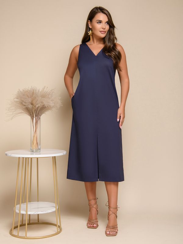 Dark blue sleeveless V-neck dress with slit