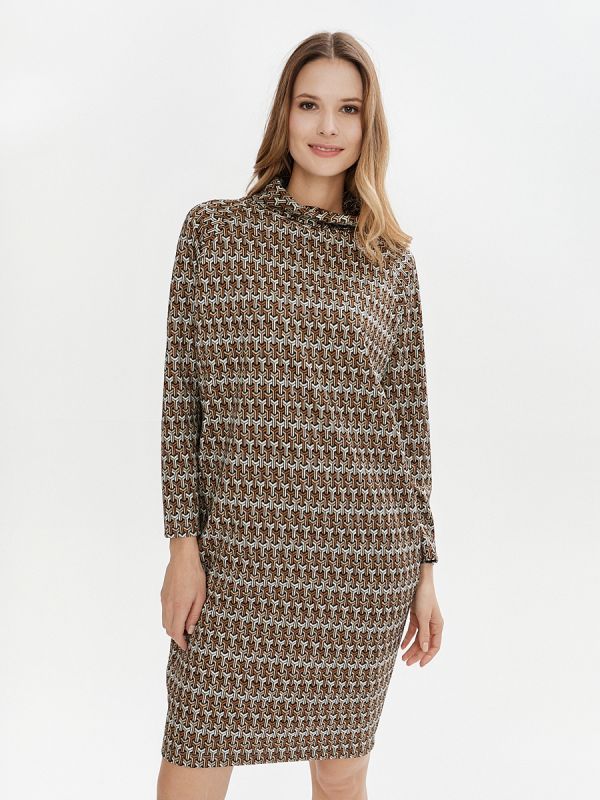 Brown dress with textured pattern and pockets