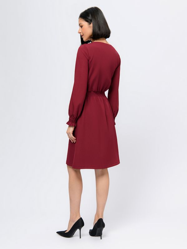 Cherry color dress with long sleeves