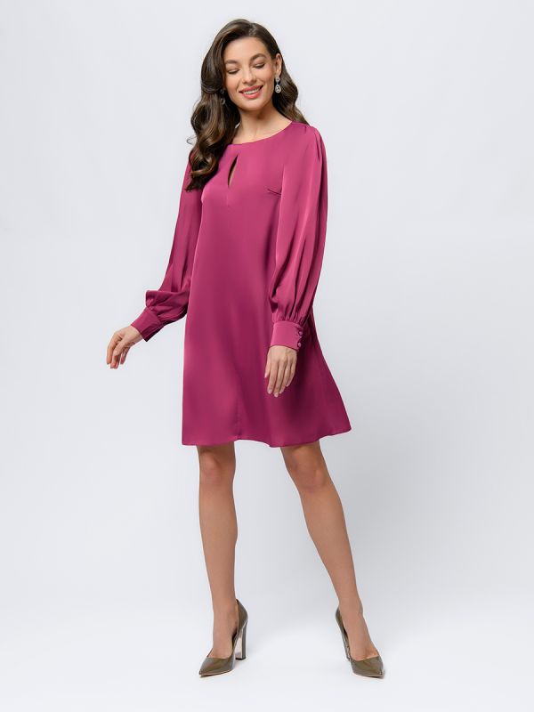 Cherry colored mini length dress with slit on the chest and voluminous sleeves