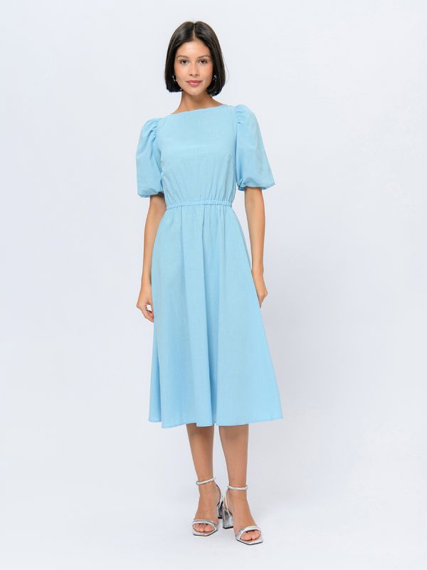 Midi length blue dress with short sleeves