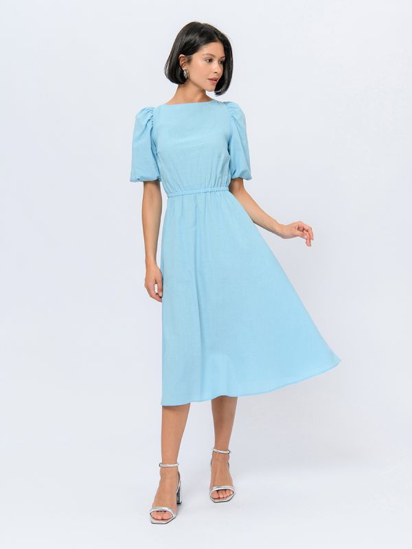 Midi length blue dress with short sleeves