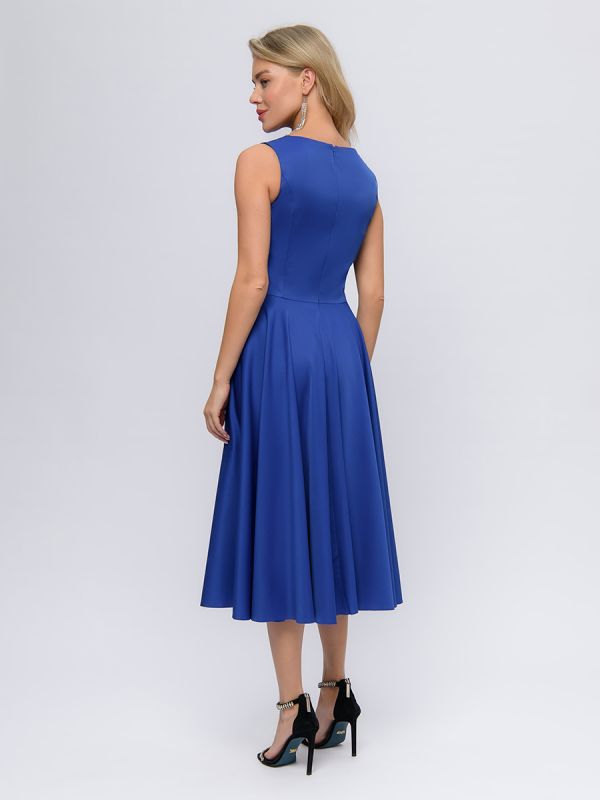 Cornflower colored midi length dress with retro style