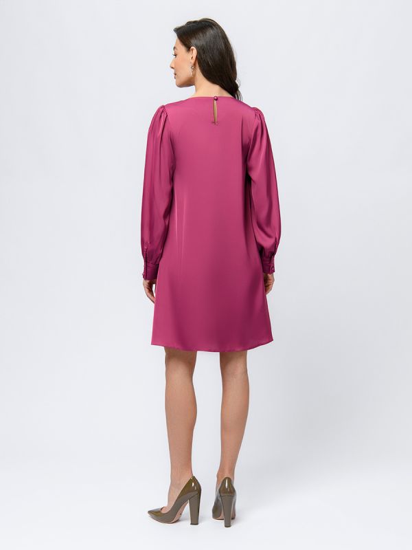 Cherry colored mini length dress with slit on the chest and voluminous sleeves